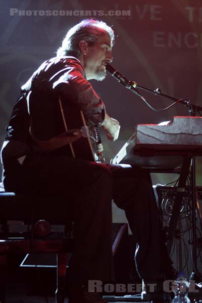 GIANT SAND - 2008-11-27 - PARIS - Point Ephemere - Howe Gelb